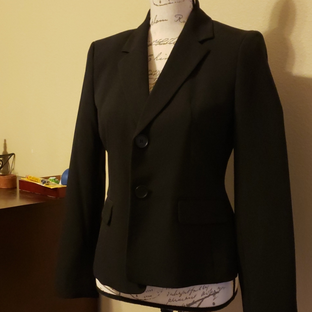 Black Kasper blazer